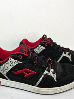 Air Speed Black and Red skate shoes Boys 5